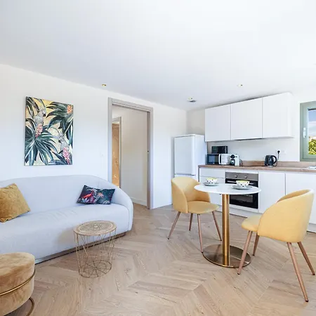 Vakantiehuis Home&trees - Terra Cagnes-sur-Mer