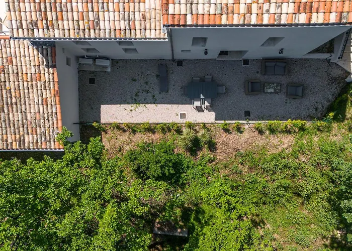 Feriehus Home&trees - Terra Cagnes-sur-Mer